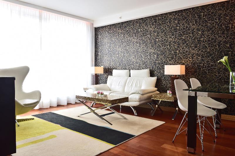 Pestana Chelsea Bridge Hotel & Spa image