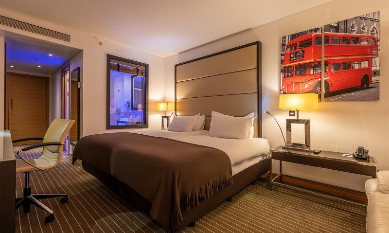 Pestana Chelsea Bridge Hotel & Spa image