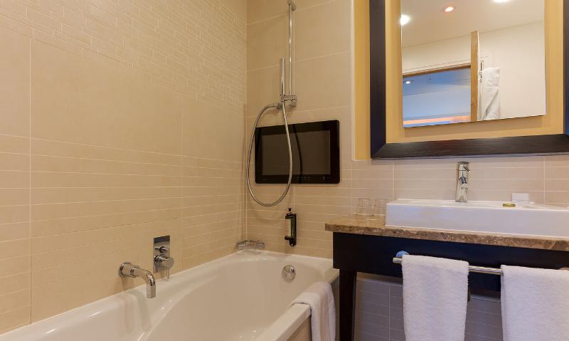 Pestana Chelsea Bridge Hotel & Spa image