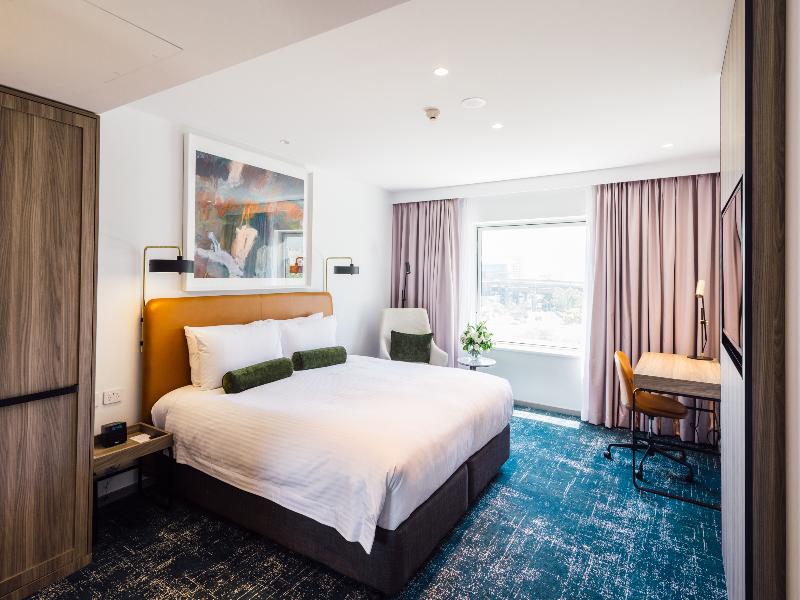 Novotel Sydney Darling Square image