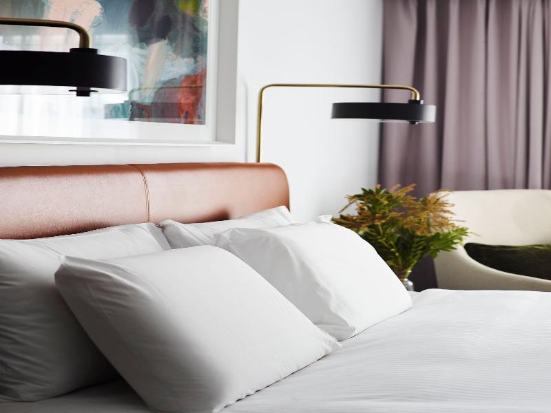 Novotel Sydney Darling Square image