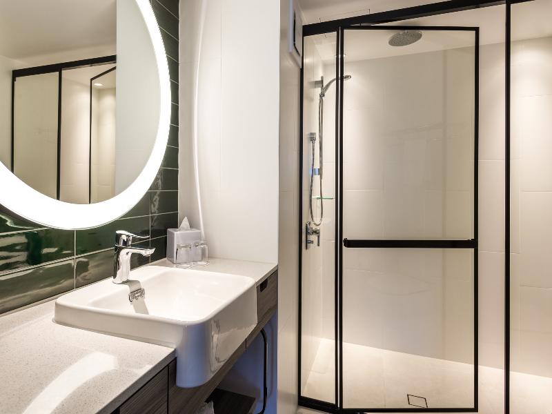 Novotel Sydney Darling Square image