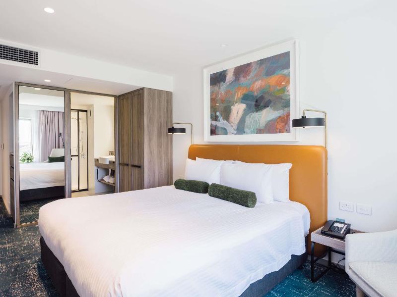 Novotel Sydney Darling Square image