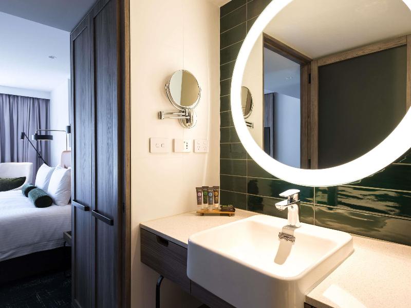 Novotel Sydney Darling Square image