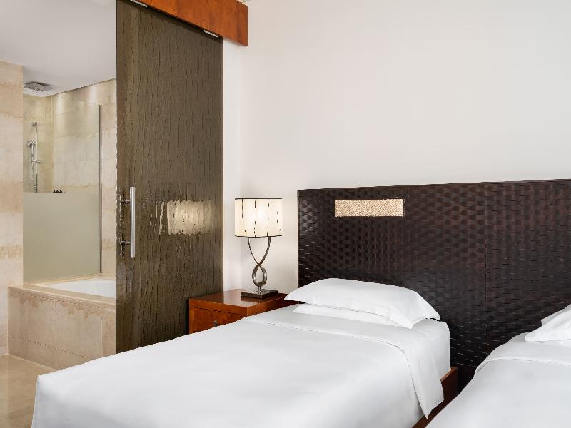 Grand Hyatt Doha Hotel & Villas image
