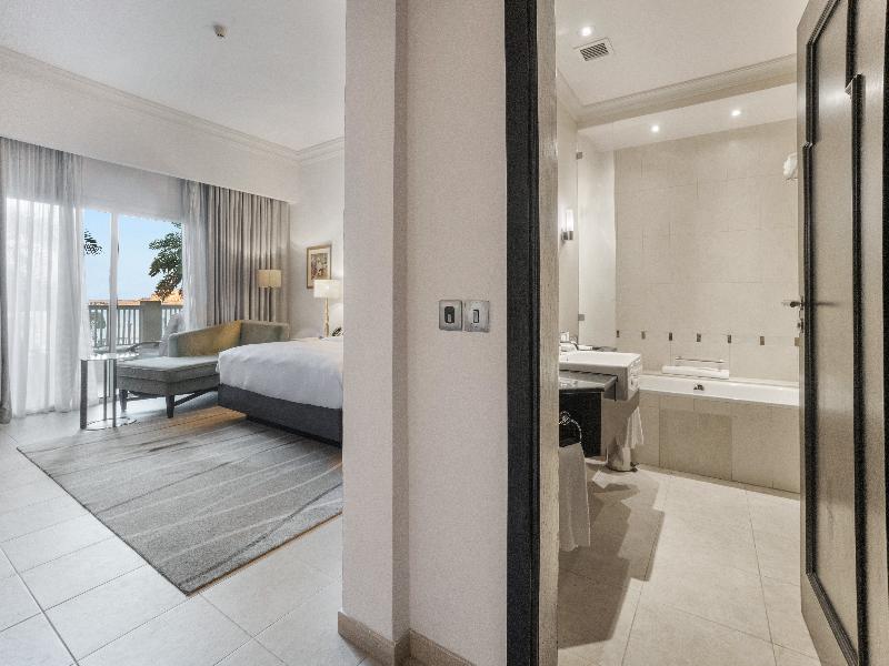 Grand Hyatt Doha Hotel & Villas image