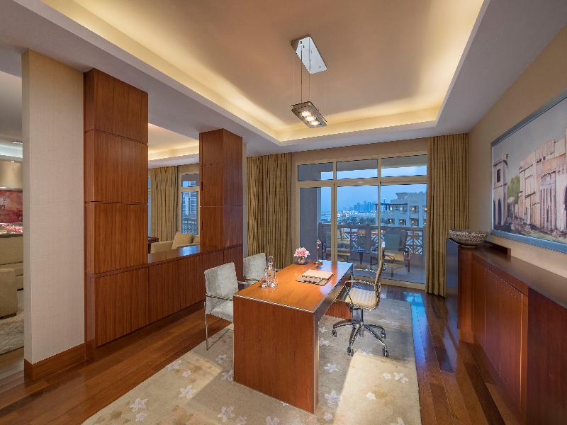 Grand Hyatt Doha Hotel & Villas image