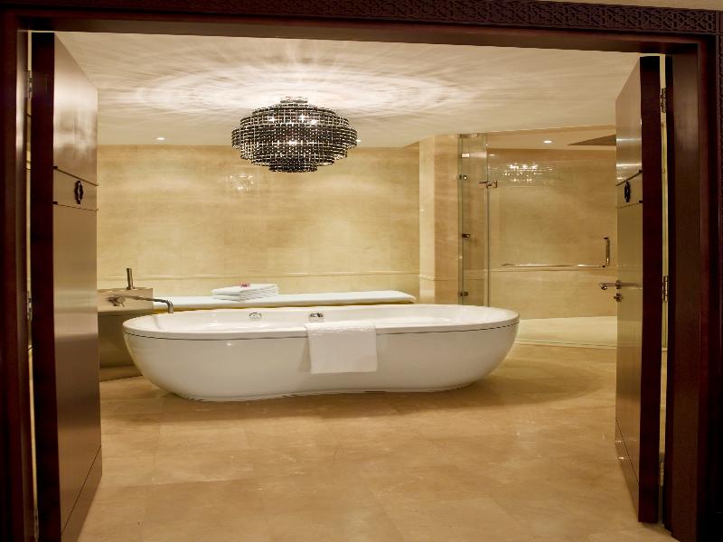 Grand Hyatt Doha Hotel & Villas image