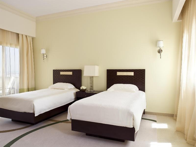 Grand Hyatt Doha Hotel & Villas image