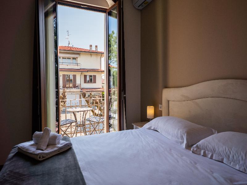Hotel Gardenia Sirmione image