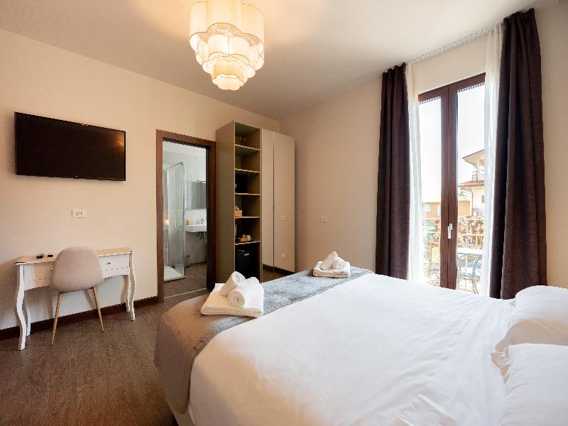Hotel Gardenia Sirmione image