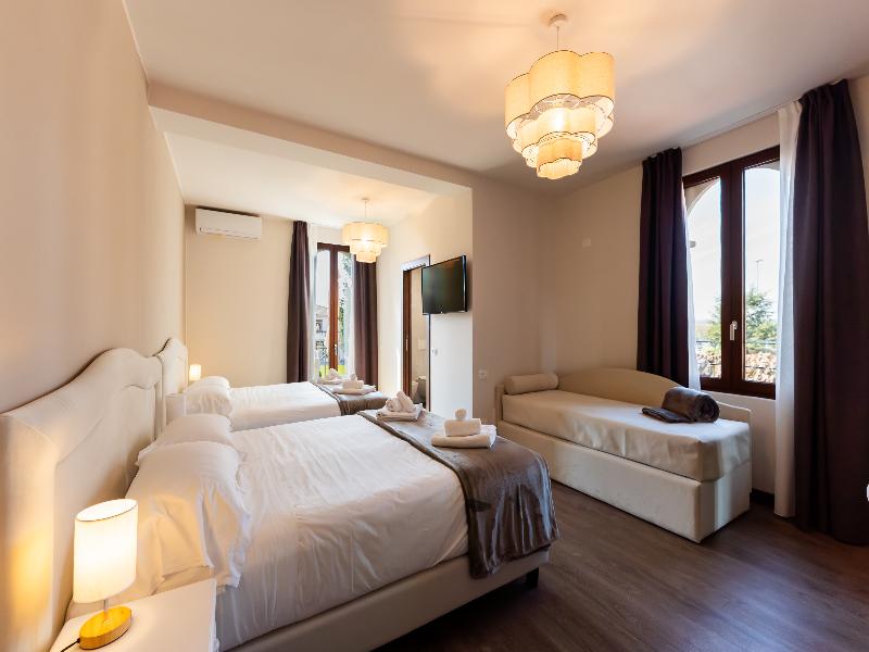 Hotel Gardenia Sirmione image