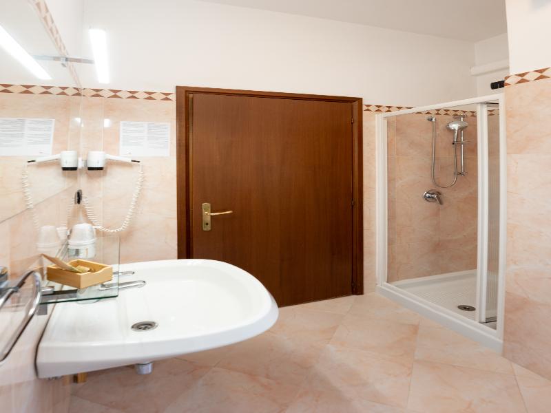Hotel Gardenia Sirmione image