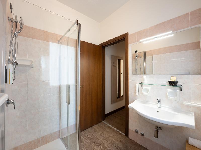 Hotel Gardenia Sirmione image
