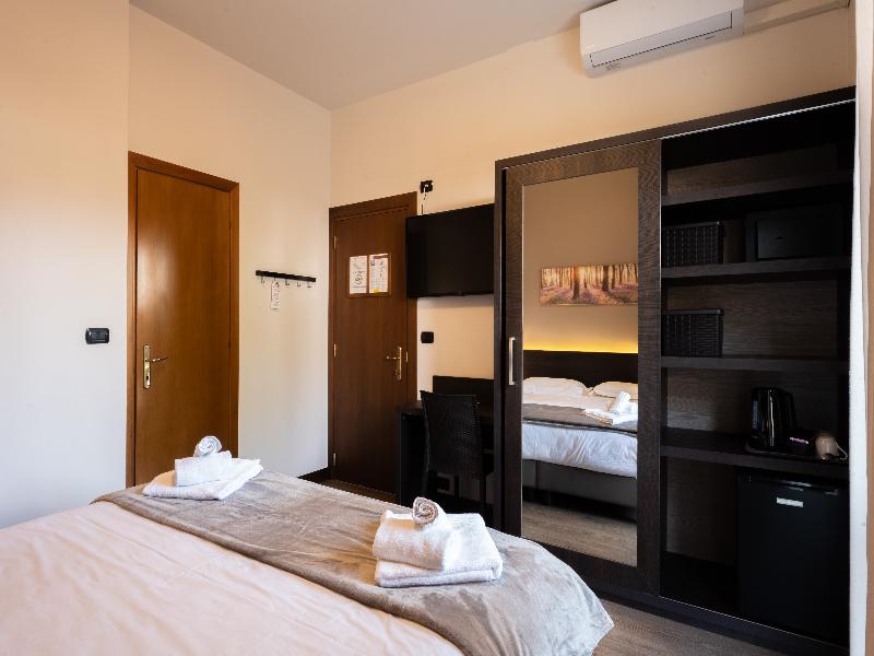 Hotel Gardenia Sirmione image