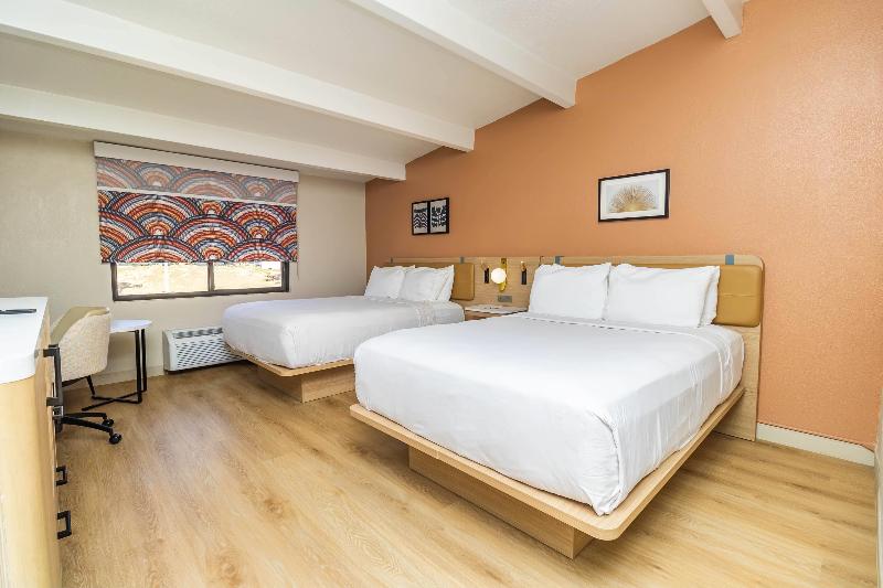 Ramada by Wyndham Davenport Orlando South image