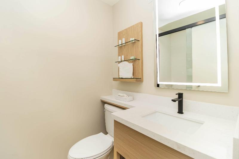 Ramada by Wyndham Davenport Orlando South image