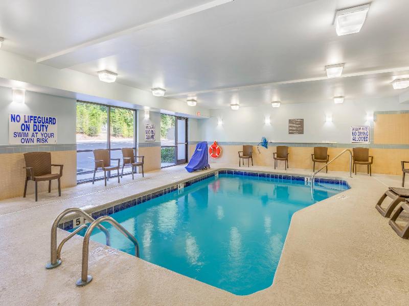 Comfort Suites Columbia Northeast - Fort Jackson image
