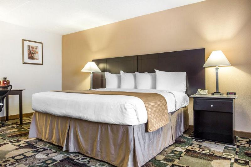 Quality Inn & Suites Coliseum