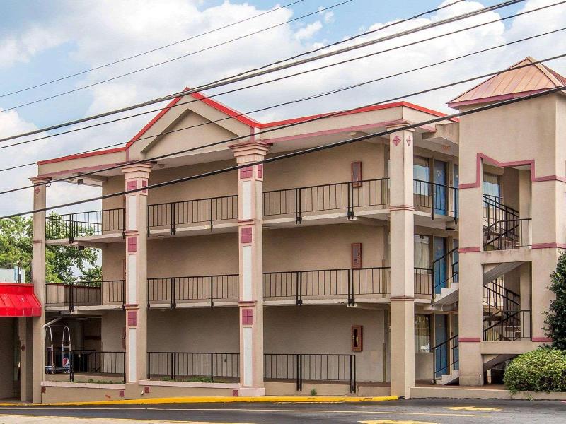 Econo Lodge Atlanta Virginia Avenue image
