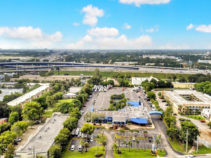 Rodeway Inn and Suites FLL Airport - Cruise Port image