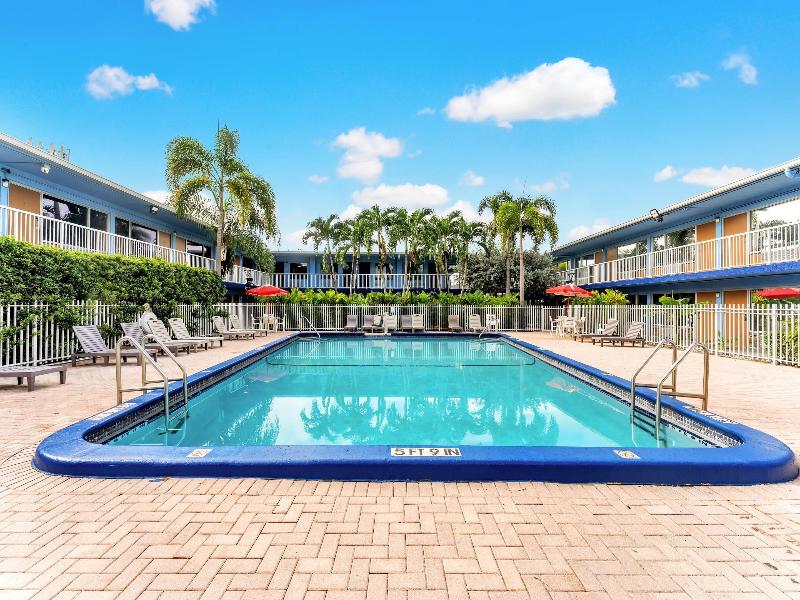 Rodeway Inn and Suites FLL Airport - Cruise Port image