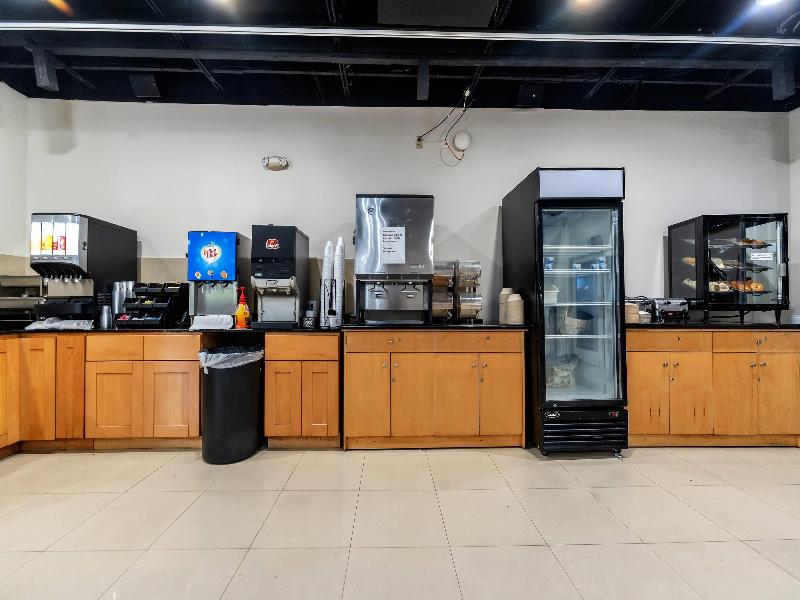 Rodeway Inn and Suites FLL Airport - Cruise Port image