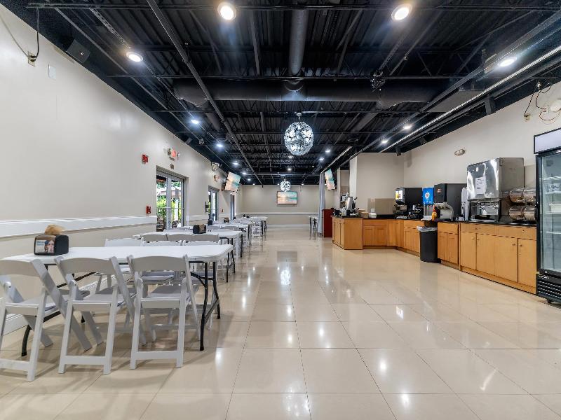 Rodeway Inn and Suites FLL Airport - Cruise Port image