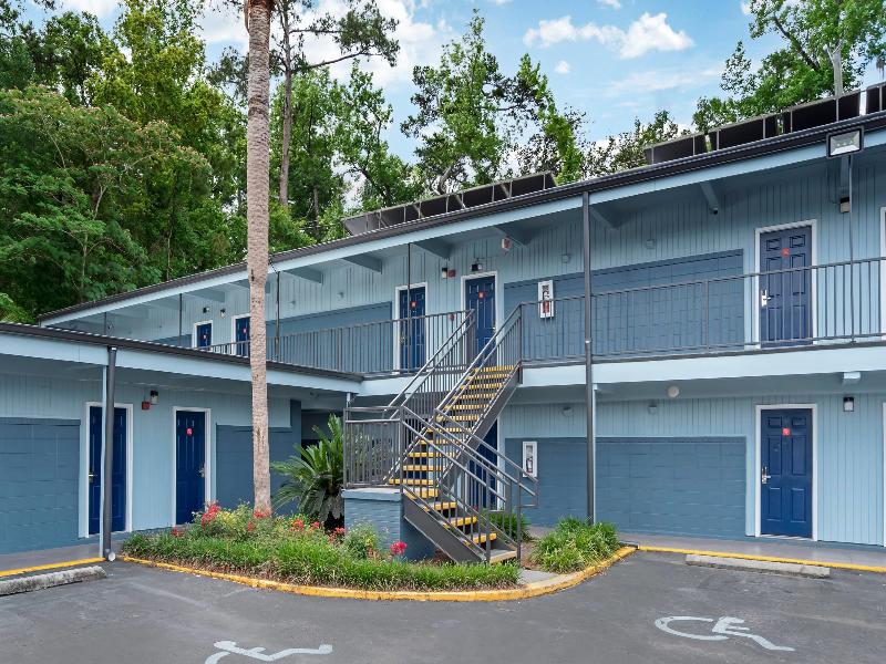 Econo Lodge Tallahassee Downtown - University image