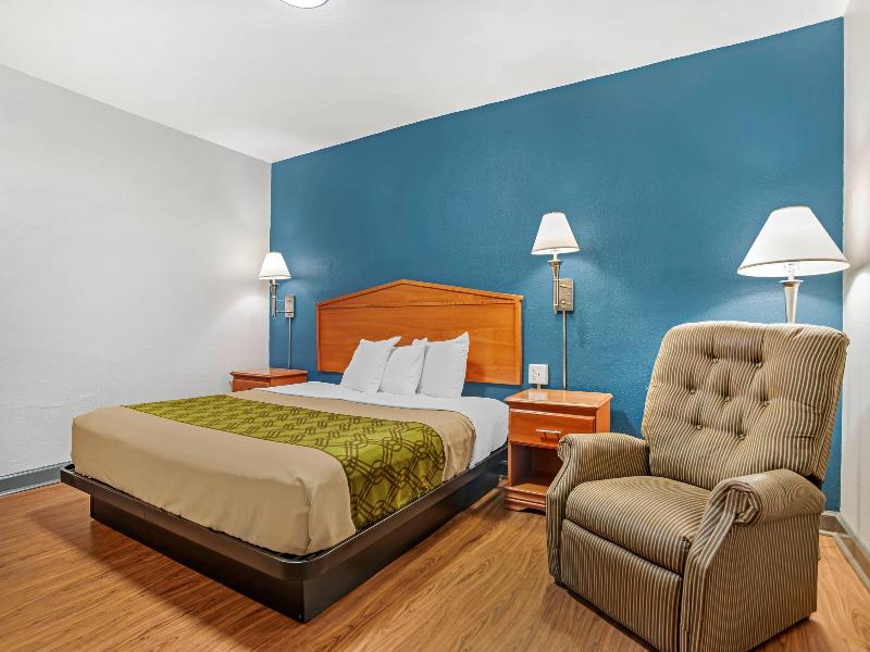 Econo Lodge Tallahassee Downtown - University image