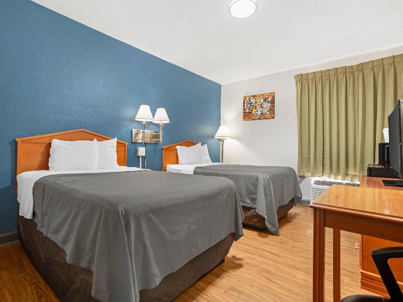 Econo Lodge Tallahassee Downtown - University image