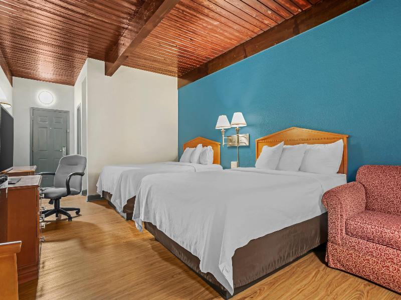 Econo Lodge Tallahassee Downtown - University image
