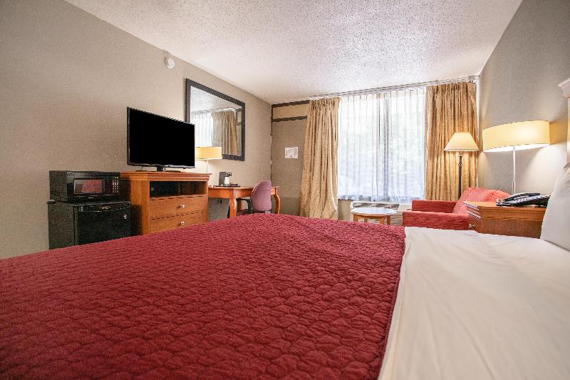 Oyo Hotel Greensboro East I 40 image