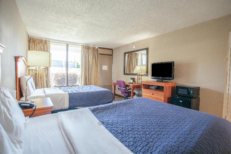 Oyo Hotel Greensboro East I 40 image