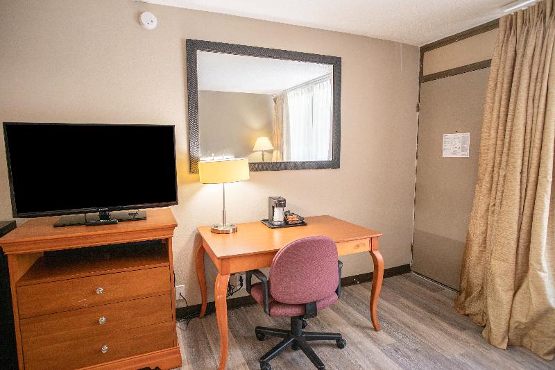 Oyo Hotel Greensboro East I 40 image