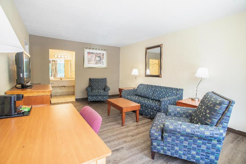Oyo Hotel Greensboro East I 40 image