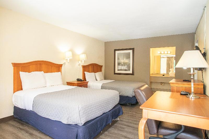 Oyo Hotel Greensboro East I 40 image