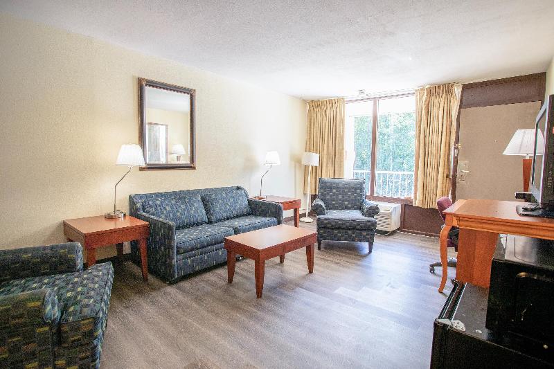 Oyo Hotel Greensboro East I 40 image