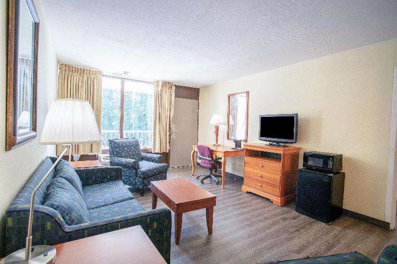 Oyo Hotel Greensboro East I 40 image