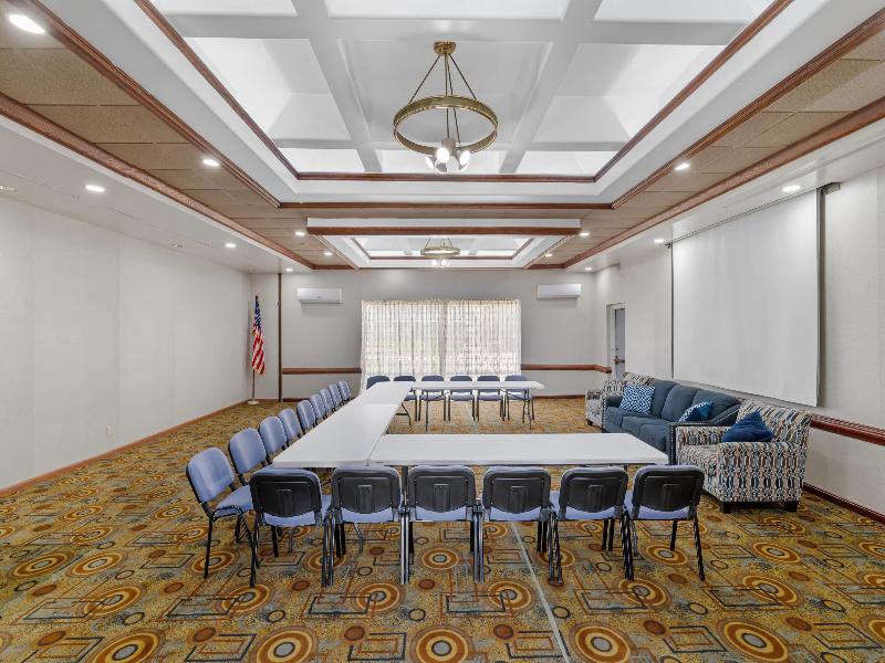 Quality Inn & Suites East Independence Area