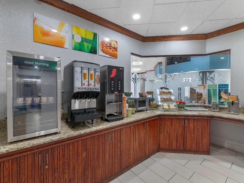 Quality Inn & Suites East Independence Area