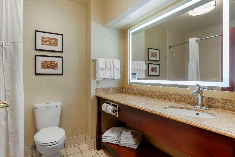 Comfort Inn & Suites Jackson Area image