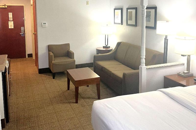 Comfort Inn & Suites Jackson Area image