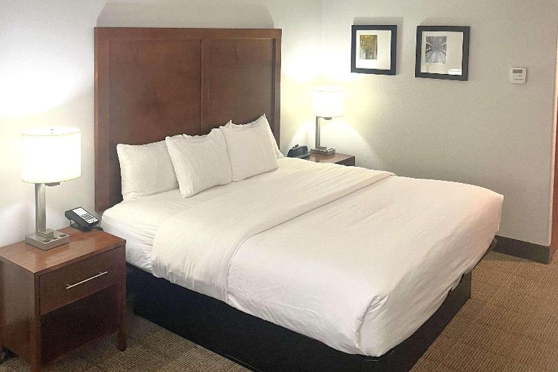 Comfort Inn & Suites Jackson Area image
