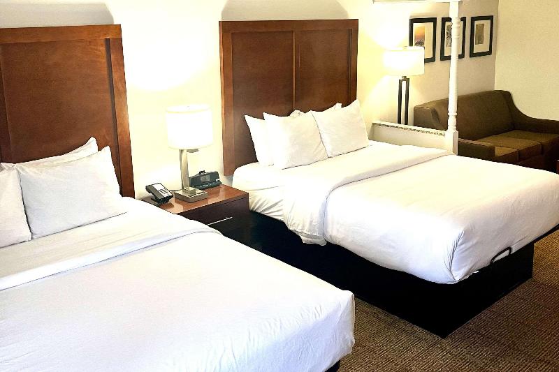 Comfort Inn & Suites Jackson Area image