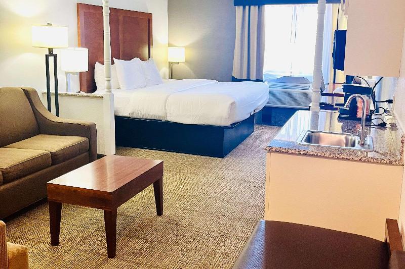 Comfort Inn & Suites Jackson Area image