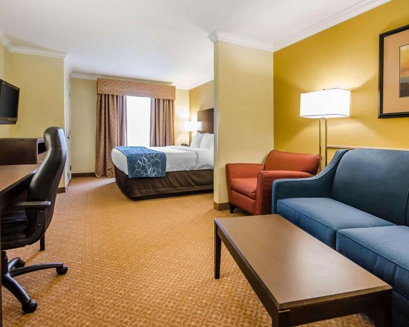 Hotel Comfort Suites Elizabethtown Area