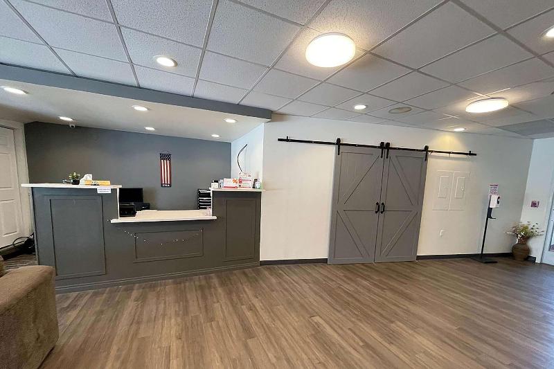 Days Inn By Wyndham Manitowoc image