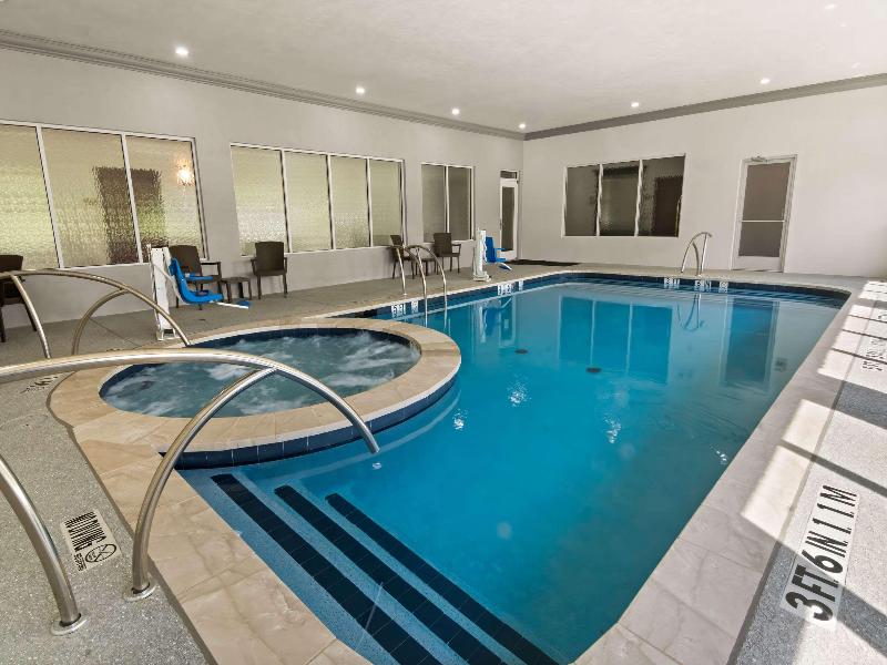 Comfort Suites Granbury Area image