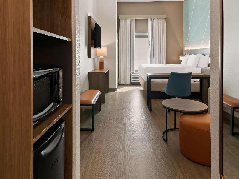 Comfort Suites Granbury Area image
